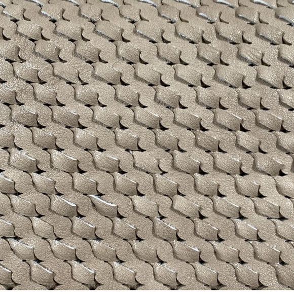 NWOT URBAN Expressions Beige Clutch - Picture 10 of 15